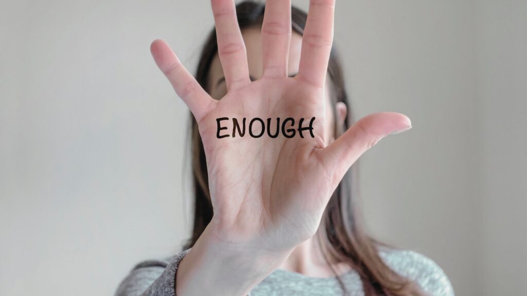 End the toxic relationship with a narcissist.